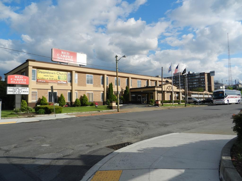 Red Carpet Inn And Suites Scranton Eksteriør billede